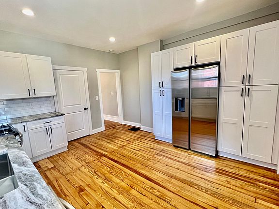 2nd image of 737 Wilson Ave #737