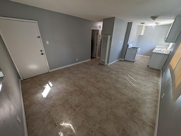 4th image of 6155 Cherry Ave APT 1