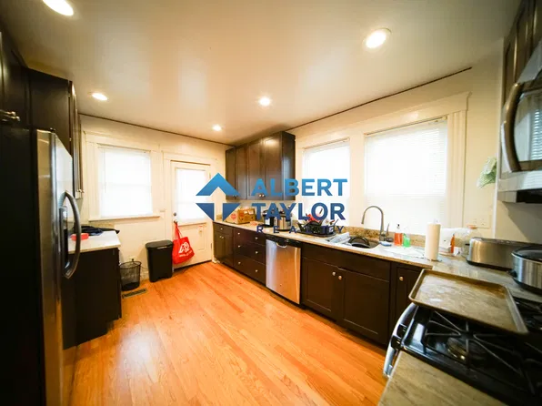 8 Sawyer Ter, Allston, MA 02134