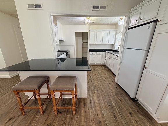 5th image of 1315 8th St