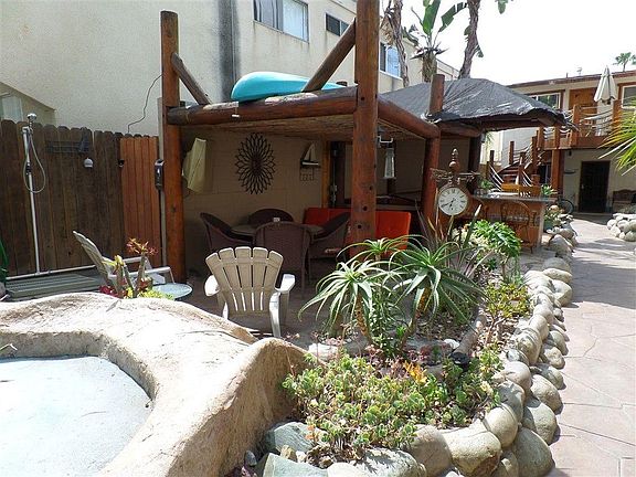 2nd image of 1429 Hornblend St