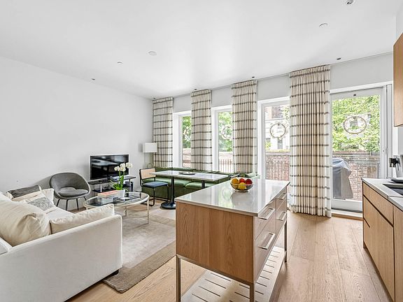 4th image of 415 Degraw St Unit Garden B