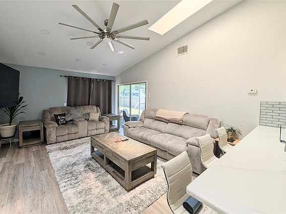 2nd image of 3140 WAINWRIGHT STREET