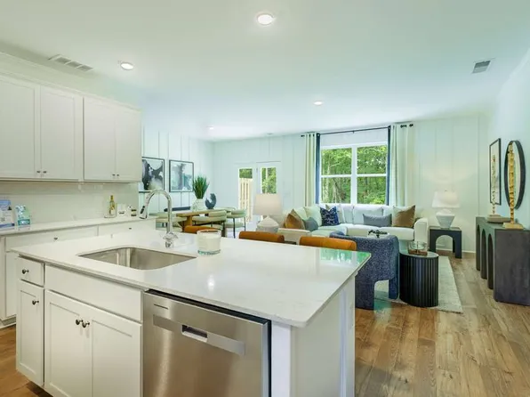 3089 Yellowhammer Dr, Marietta, GA 30064