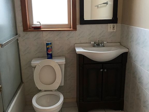 5th image of 2856 W Lyndale St #2