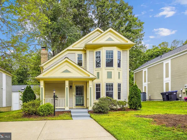15256 Larkspur Ln, Dumfries, VA 22025