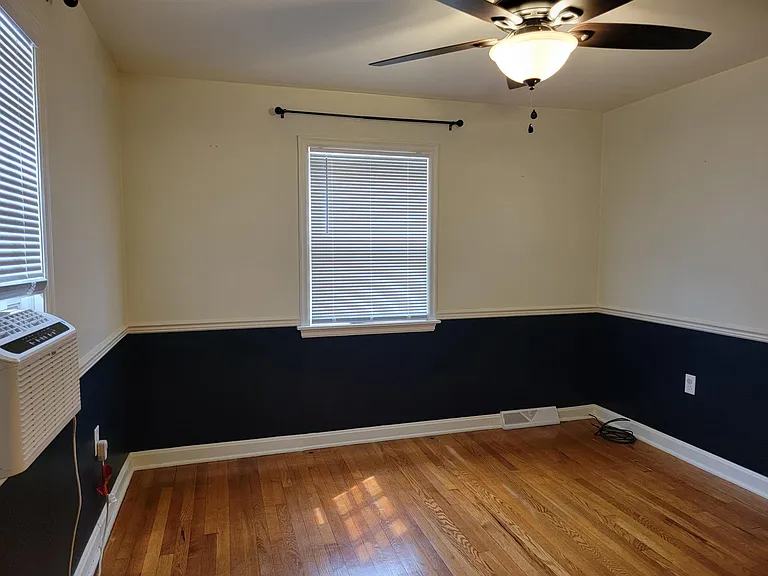 907 Green Ter — Photo 14