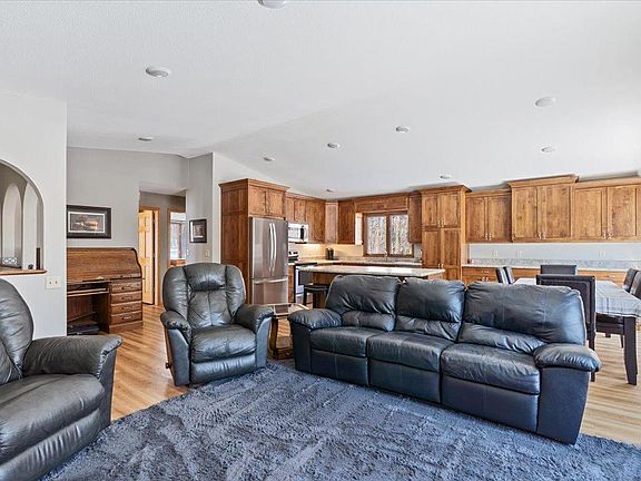 4th image of 26904 Cedar Rd
