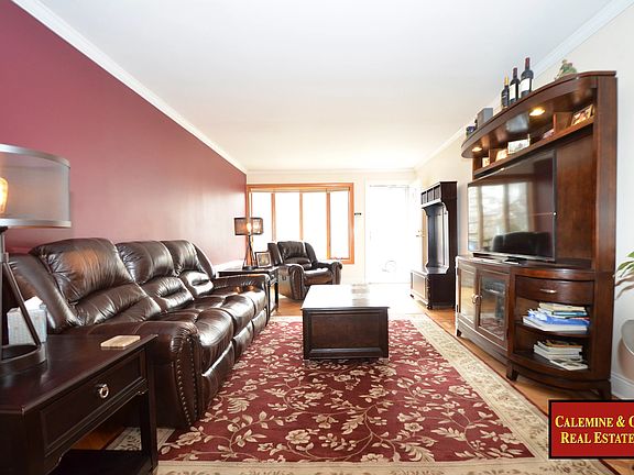 2nd image of 1825 Kimball St