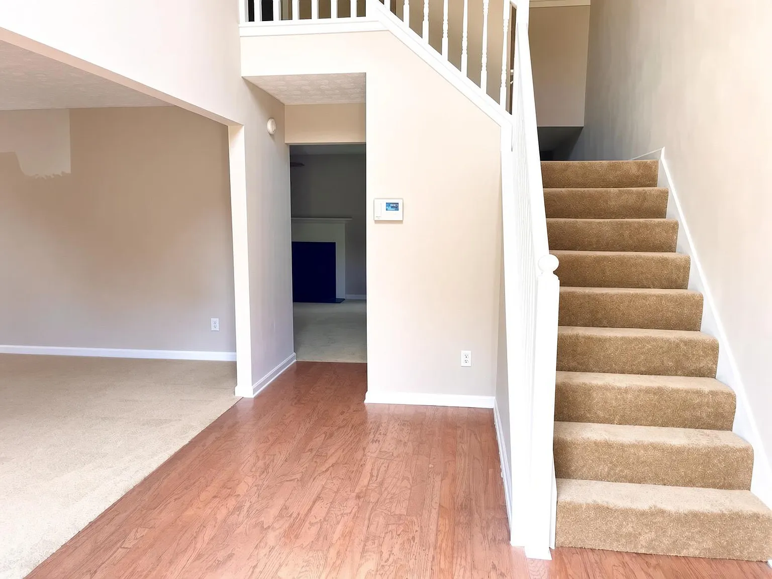 4 bed, 2.5 bath, 2698 sqft, $2,100 — Photo 1