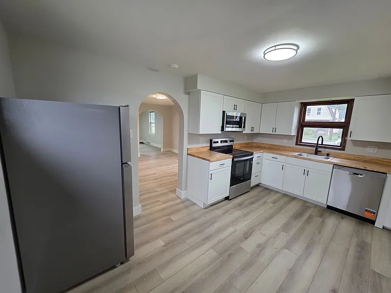4620 5th Ave — Photo 10
