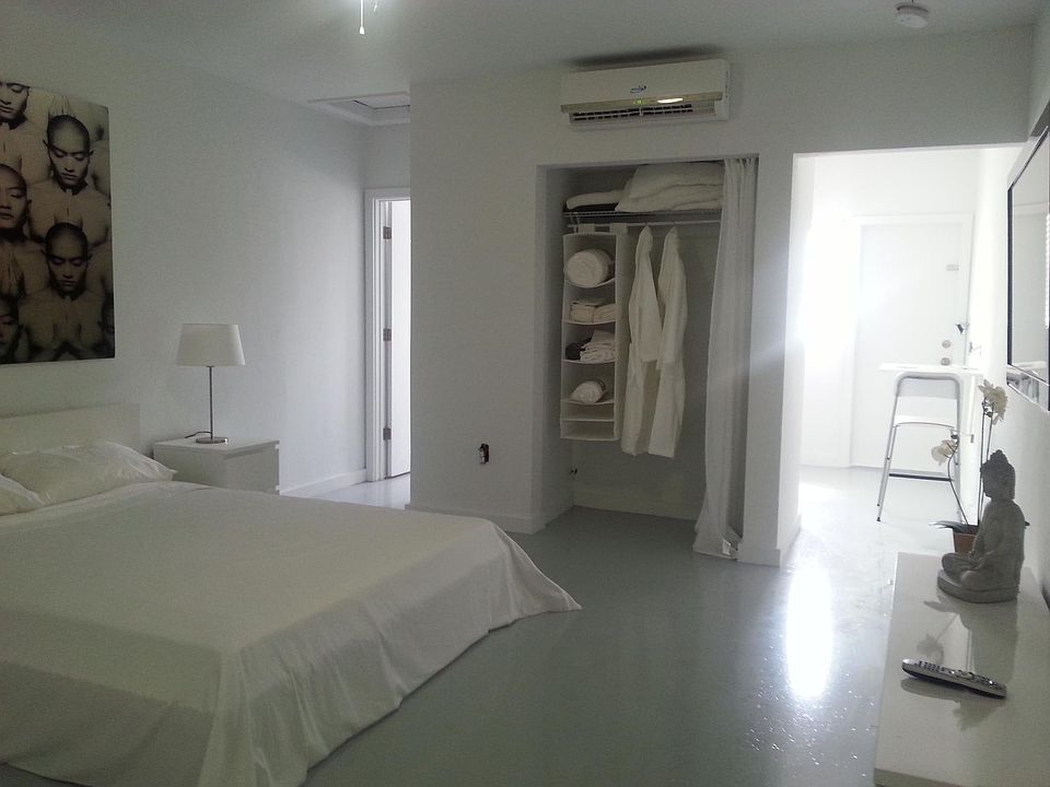 1st image of 515 NE 82nd St