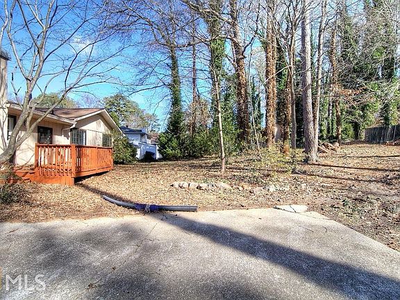 4th image of 721 Belmont Rdg