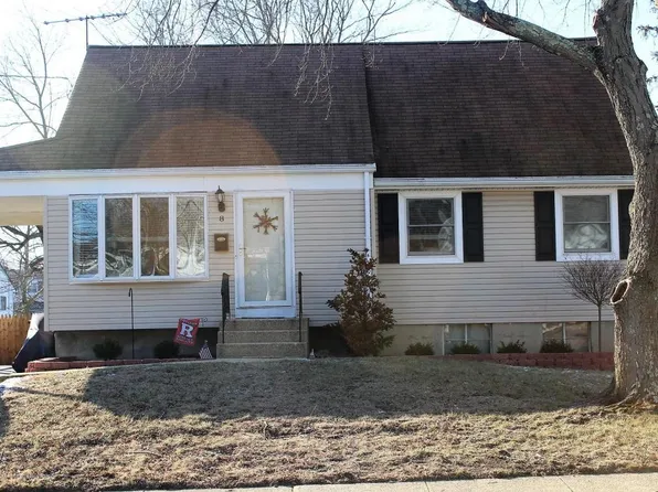 8 Virginia Ave, Hazlet, NJ 07730