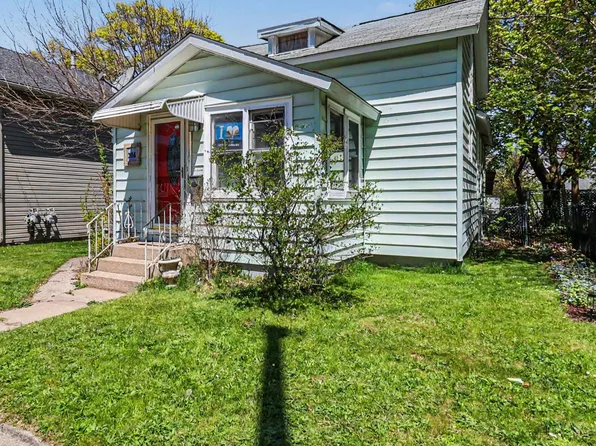 356 1st St, Manistee, MI 49660