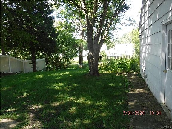 5th image of 6108 McKinley Pkwy