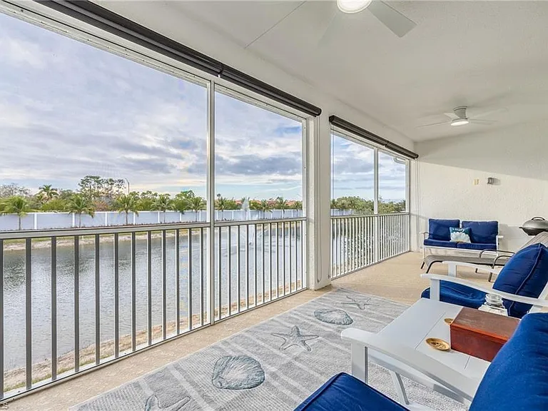 2555 Seychelles Dr #406 — Photo 32