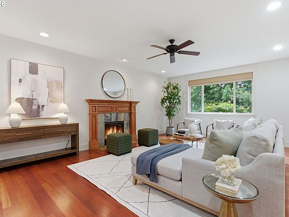5th image of 15846 Allison Pl