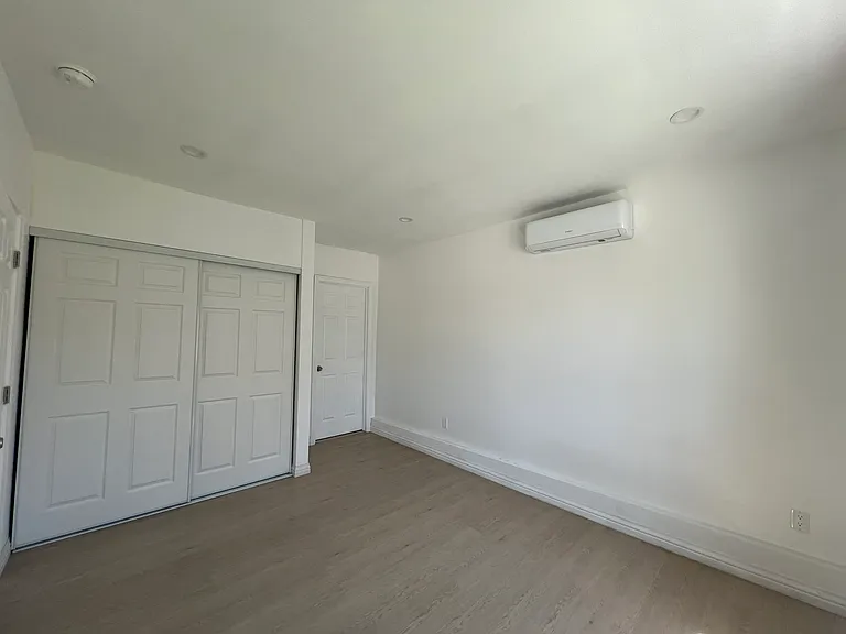 527 N Soldano Ave #527 — Photo 13