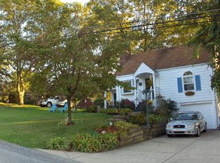 2101 Superior St, Bethel Park, PA 15102