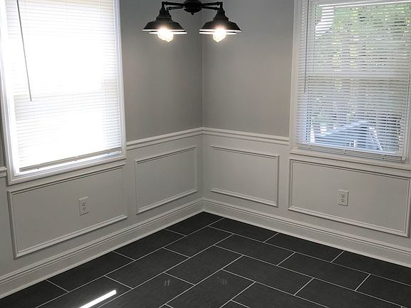 4th image of 158 Chester St