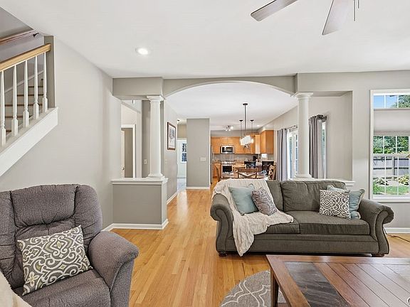 5th image of 4551 Quarry Point Cir