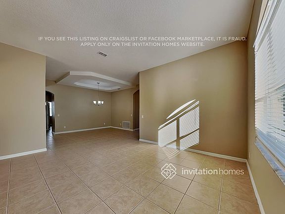 5th image of 332 Porchester Dr