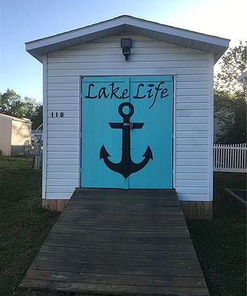 3rd image of 110 Dove Ln