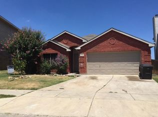 8109 Plateau Dr, Fort Worth, TX 76120