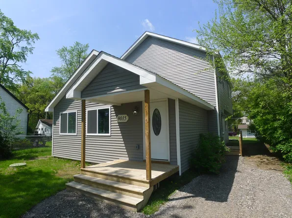 9015 Gittins Blvd, Commerce Township, MI 48382