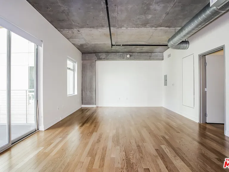 645 W 9th St #343 — Photo 13