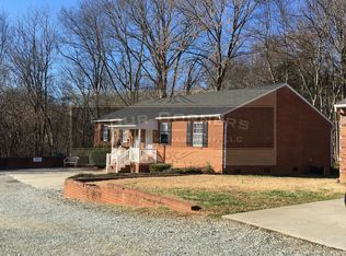 1336 E Main St APT L, Graham, NC 27253