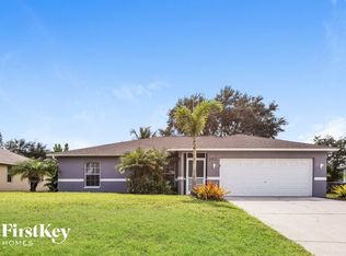 302 SE 1st St, Cape Coral, FL 33990