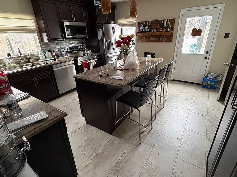 188 Howard Blvd — Photo 3