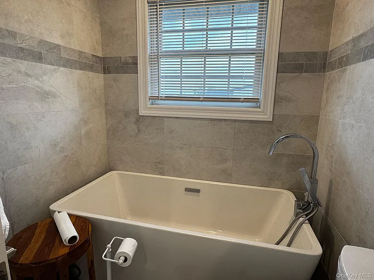 621 E Olive St #2 — Photo 10
