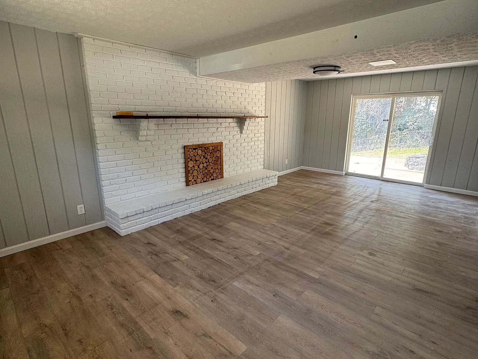 3 bed, 1522 sqft, $2,300 — Photo 4