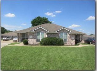 1018 Crepe Myrtle Ct, College Station, TX 77845