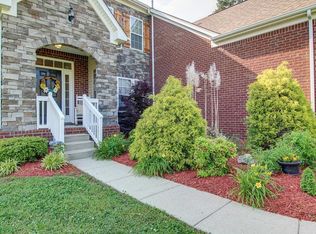 8047 Vineyard Ln, La Vergne, TN 37086