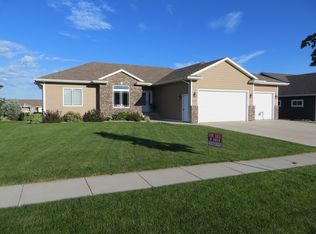 1644 Doral Dr, Brookings, SD 57006