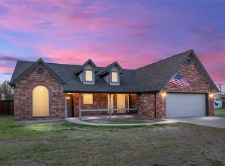 325 Flying Bridge Dr, Gun Barrel City, TX 75156