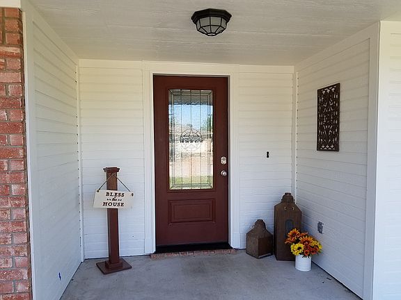 Classic front entry