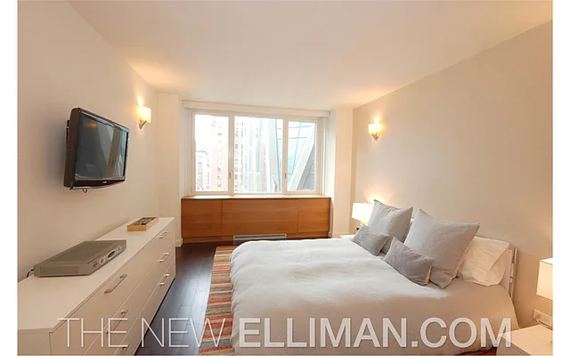 Rented by Douglas Elliman | media 32