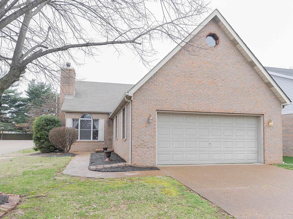 1st image of 437 Hollybush Ln