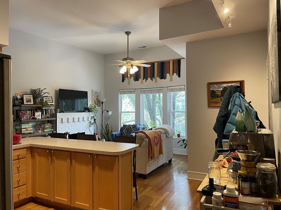 1st image of 5654 N Wayne Ave #3
