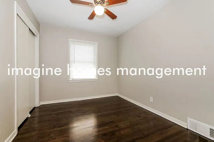 8621 W 88th Ter — Photo 5