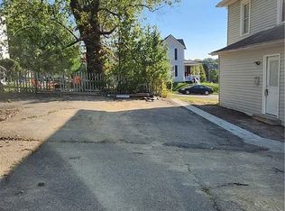 215 S 11th St, Cambridge, OH 43725