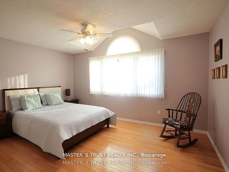 784 Gordon St #6 — Photo 10