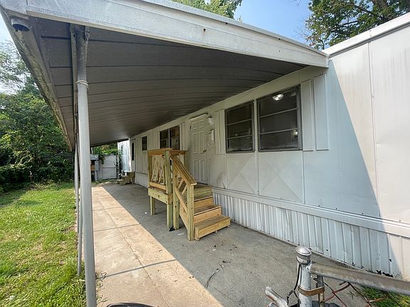 2nd image of 2305 Shell Rd Trailer 23