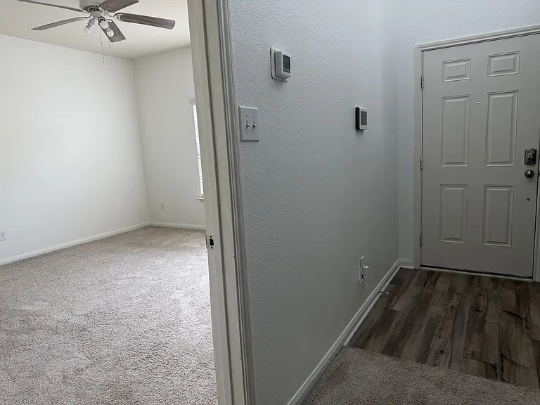 709 Myers St — Photo 11