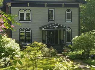 1317 Neipsic Rd, Glastonbury, CT 06033